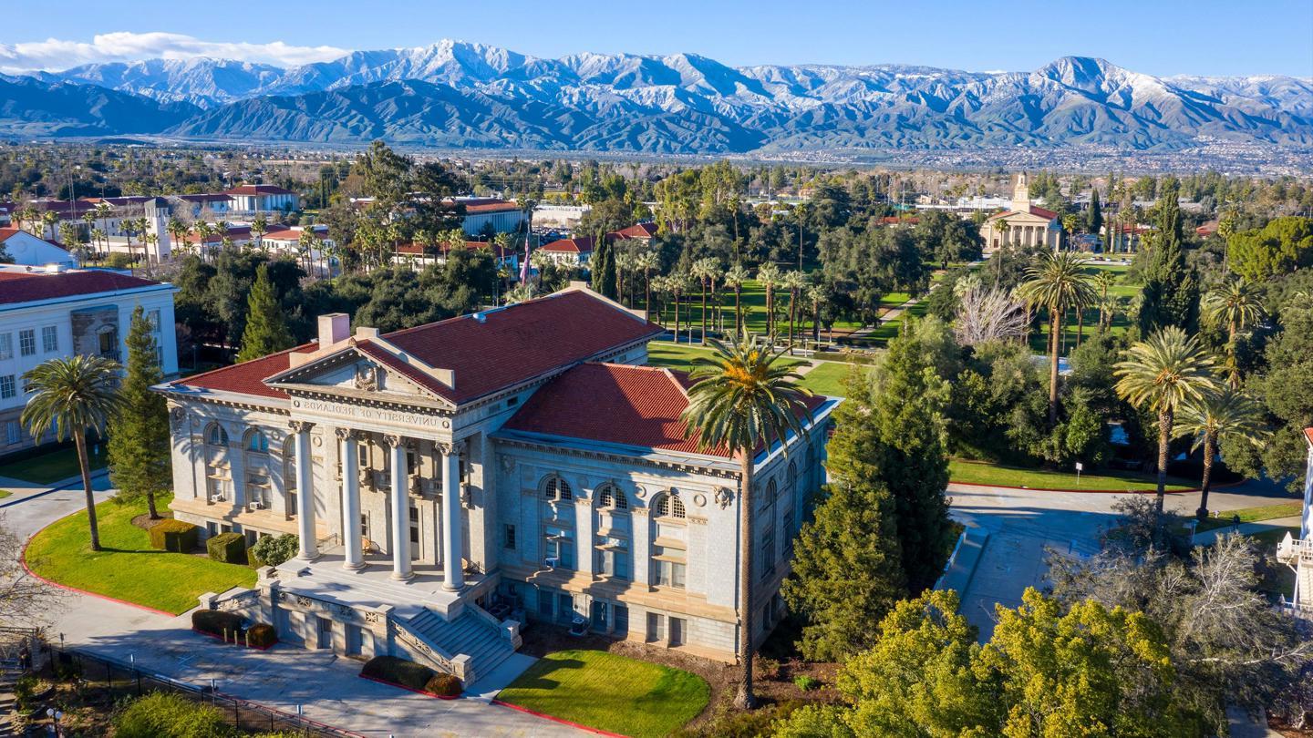 Image of the city of Redlands with shot of Administration Building on bottom right.